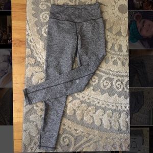 Victoria's Secret Knockout legging Grey.